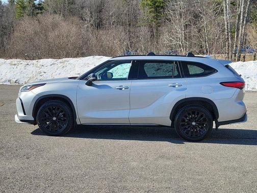 Celestial Silver Metallic 2023 Toyota Highlander XSE