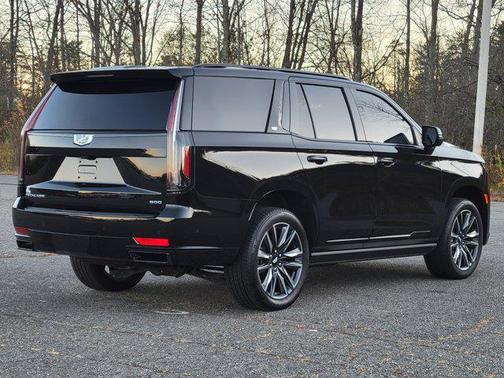 2024 Cadillac Escalade Sport