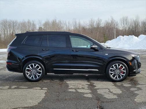 2025 Cadillac XT6 Sport AWD