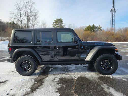 2024 Jeep Wrangler 4xe Willys