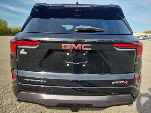 2026 GMC Terrain AWD AT4