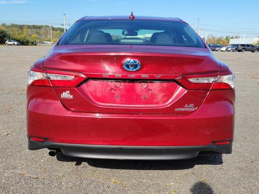 2018 Toyota Camry Hybrid LE