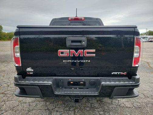 2022 GMC Canyon AT4