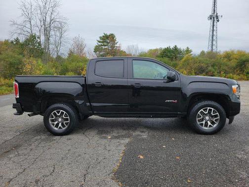 2022 GMC Canyon AT4