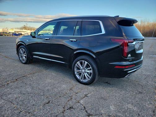 2025 Cadillac XT6 Premium Luxury AWD