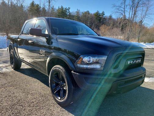 2024 RAM 1500 Classic Warlock Crew Cab 4x4 5'7' Box