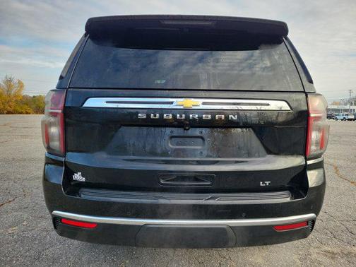 2021 Chevrolet Suburban LT