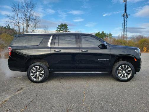2021 Chevrolet Suburban LT