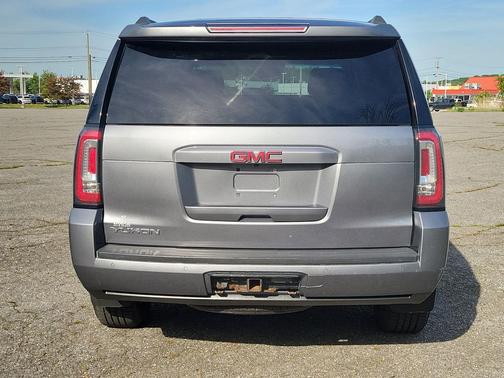Satin Steel Metallic 2018 GMC Yukon SLT