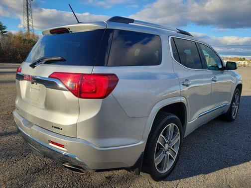 2018 GMC Acadia Denali