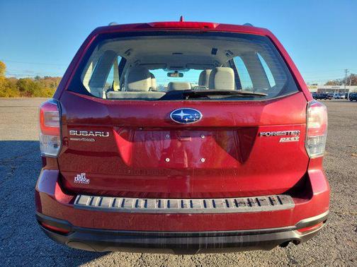 2017 Subaru Forester 2.5i