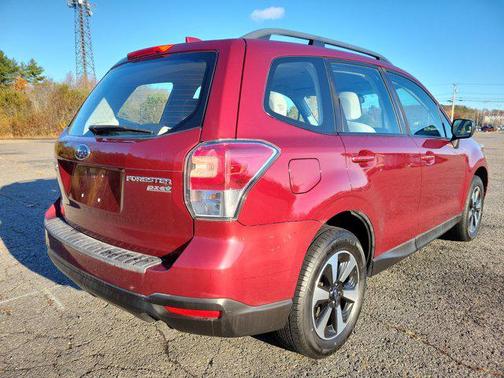 2017 Subaru Forester 2.5i