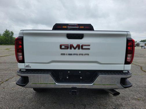 2022 GMC Sierra 2500 Base