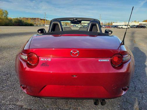 2021 Mazda MX-5 Miata Sport