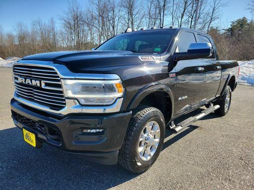 2022 RAM 2500 Laramie Crew Cab 4x4 6'4' Box