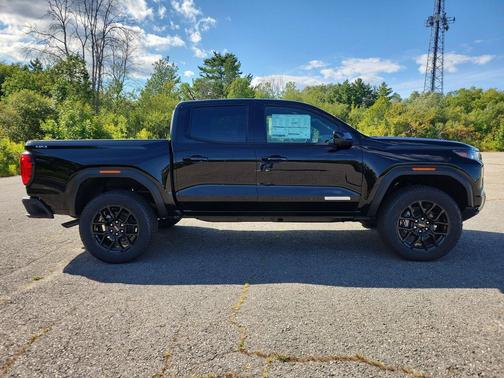 2025 GMC Canyon Elevation