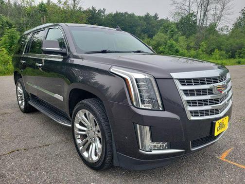 2017 Cadillac Escalade Luxury