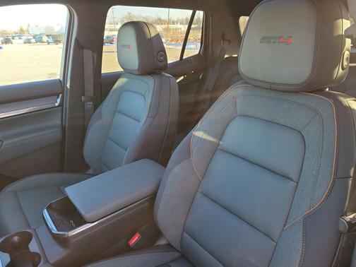 2026 GMC Terrain AWD AT4