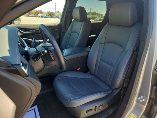 Moonstone Gray Metallic 2023 Buick Enclave Essence AWD