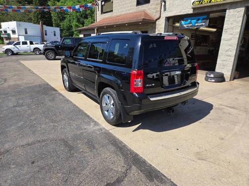 Black Clearcoat 2012 Jeep Patriot Limited