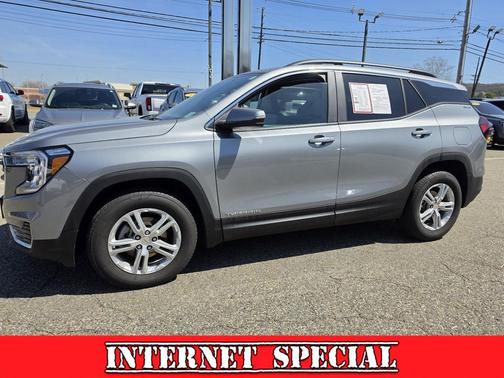 Sterling Metallic 2023 GMC Terrain SLE