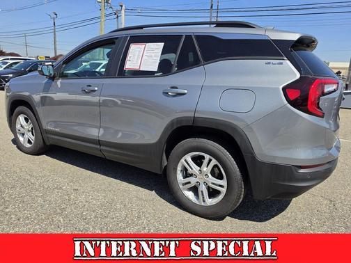 Sterling Metallic 2023 GMC Terrain SLE