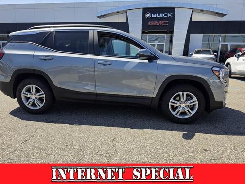 Sterling Metallic 2023 GMC Terrain SLE