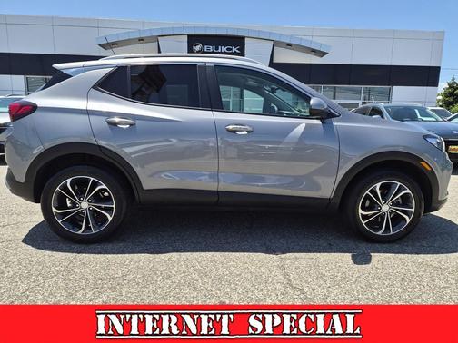 Moonstone Gray Metallic 2023 Buick Encore GX Select