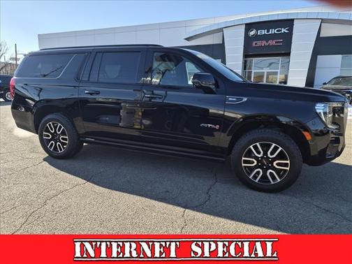 2023 GMC Yukon XL 4WD AT4