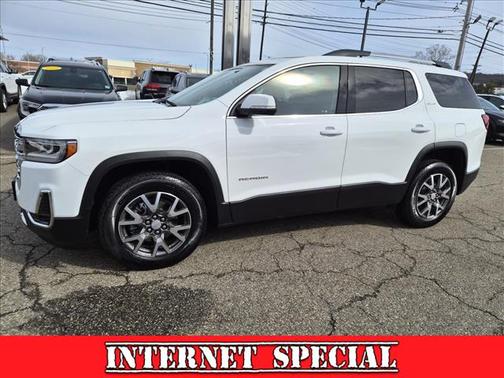 2023 GMC Acadia AWD SLE