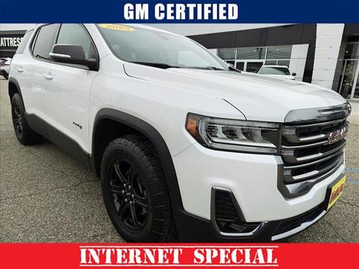 2023 GMC Acadia AWD AT4