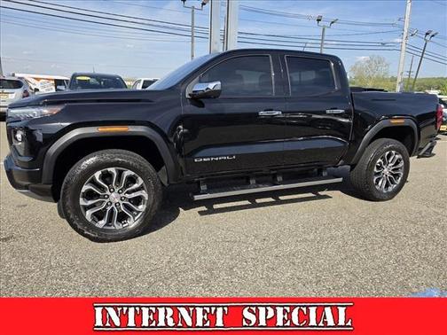 Onyx Black 2023 GMC Canyon Denali