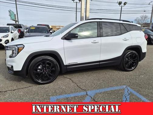 2022 GMC Terrain SLT