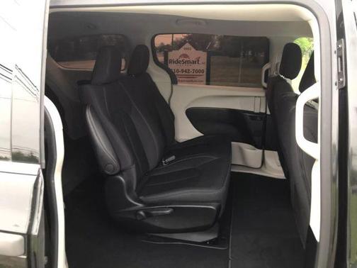2018 Chrysler Pacifica L
