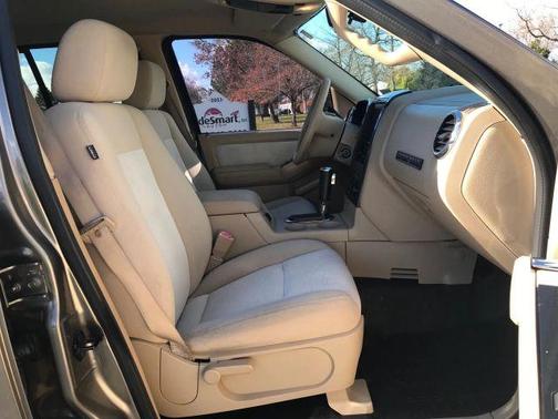 2007 Ford Explorer Sport Trac XLT