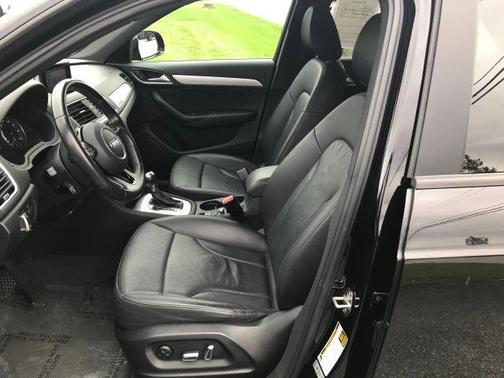 2017 Audi Q3 2.0T Premium
