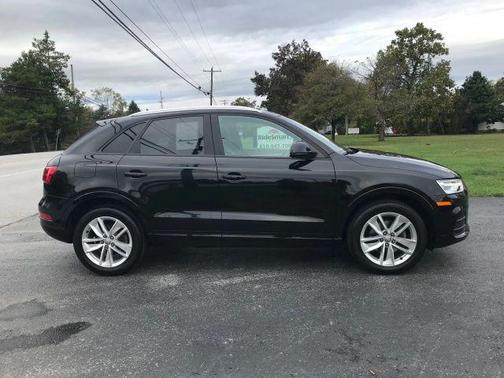 2017 Audi Q3 2.0T Premium