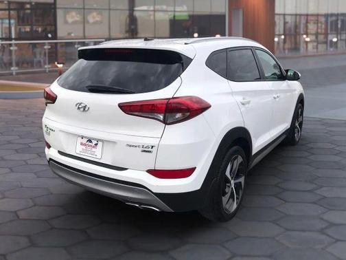 2017 Hyundai TUCSON Sport