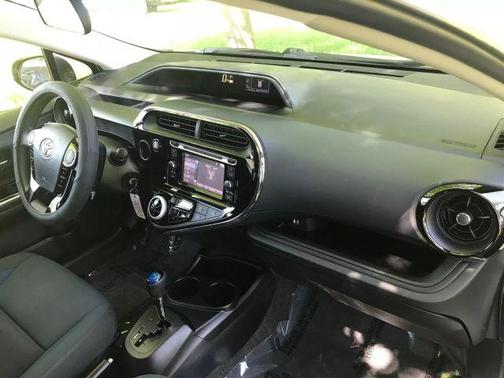 2018 Toyota Prius c Two
