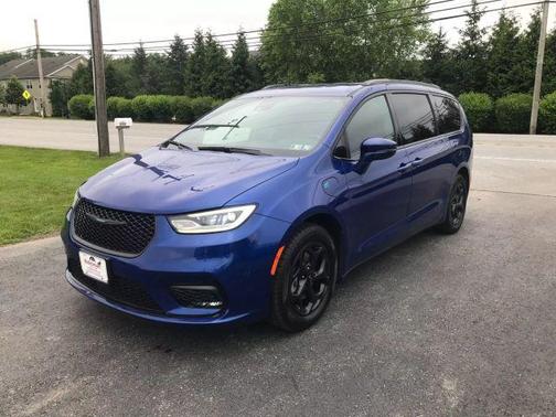2021 Chrysler Pacifica Hybrid Touring