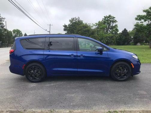 2021 Chrysler Pacifica Hybrid Touring