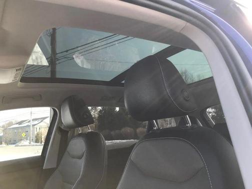 2022 Volkswagen Taos 1.5T SEL