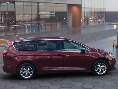 2018 Chrysler Pacifica Limited