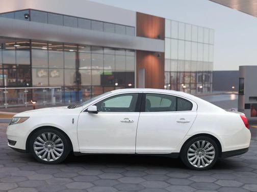 2014 Lincoln MKS Base