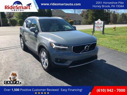 2022 Volvo XC40 T5 Momentum