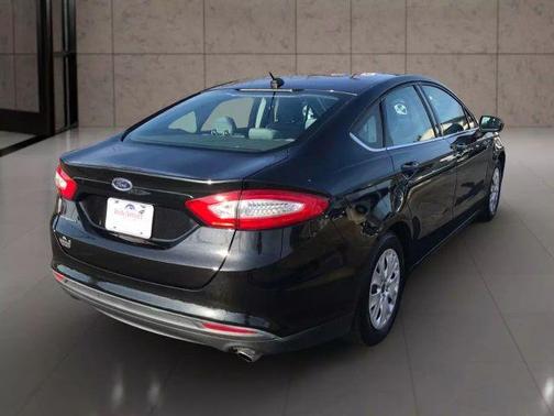 2014 Ford Fusion S