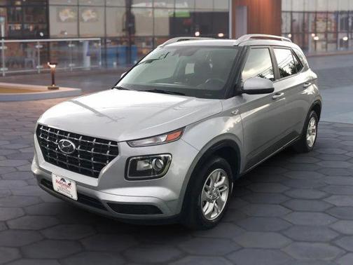 2020 Hyundai VENUE SEL