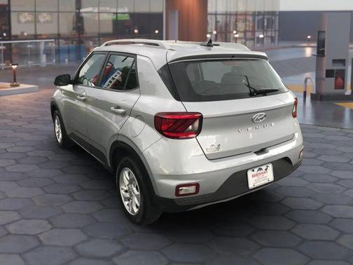 2020 Hyundai VENUE SEL