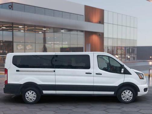 2023 Ford Transit-350 XLT