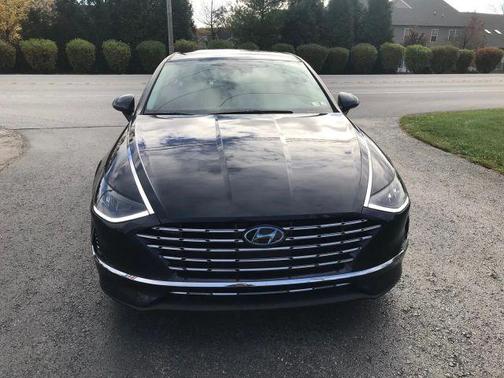2020 Hyundai SONATA Hybrid Blue